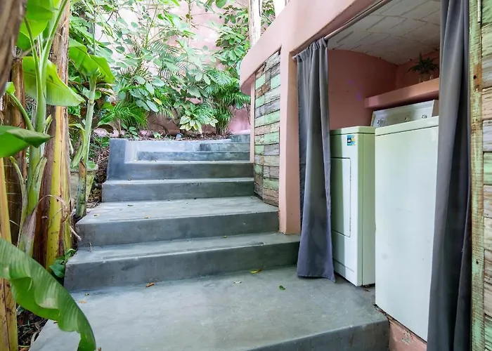 My Sisters House - Female OnlyHostel